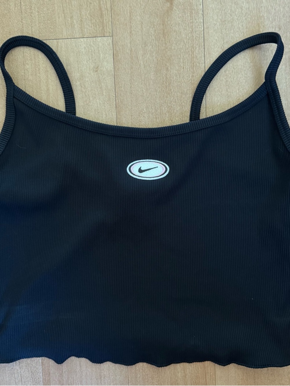 Nike Lettuce Trim Crop Top